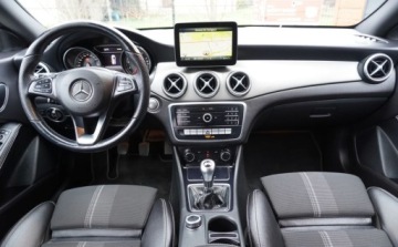 Mercedes CLA C117 Shooting Brake Facelifting 1.6 200 156KM 2018 Mercedes-Benz CLA Bezwypadkowy Serwisowany 1-Wlasciciel Navi Full Led Pdc, zdjęcie 7