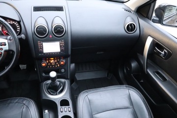Nissan Qashqai I Crossover 2.0 141KM 2011 Nissan Qashqai+2 2.0 i, 7 miejsc, Skóra, Navi, zdjęcie 7