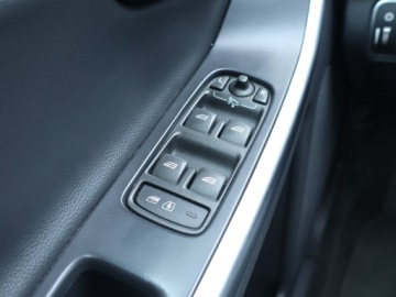 Volvo XC60 I SUV Facelifting 2.0 D4 DRIVE-E 190KM 2015 Volvo XC60 D4, 187 KM, Automat, Skóra, Navi, zdjęcie 14