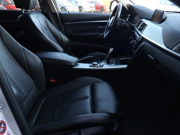 BMW Seria 3 F30-F31-F34 Touring Facelifting 2.0 320d 190KM 2016 BMW 3 320 d, Salon Polska, Serwis ASO, 187 KM, zdjęcie 8