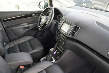Volkswagen Sharan II Van Facelifting 2.0 TDI 177KM 2020 Volkswagen Sharan HIGHLINE panorama LINE ASSIST na, zdjęcie 24