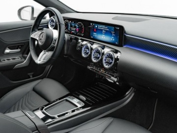 Mercedes Klasa A W177/V177 Hatchback Facelifting 1.3 200 163KM 2023 Mercedes A 200 WD1049T#200 Progressive 7G-DCT, zdjęcie 30