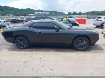 Dodge Challenger III 2022 Dodge Challenger Sxt Awd 2022 3.6 Benzyna 303KM, zdjęcie 5