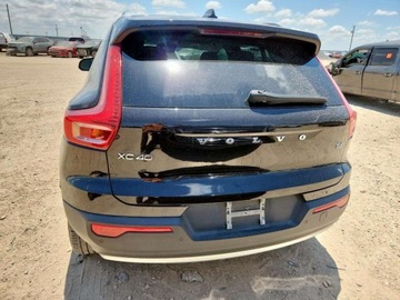 Volvo XC40 2020 Volvo XC 40 T4 Momentum 2020 2.0l 2.0 Benzyna 187KM, zdjęcie 2