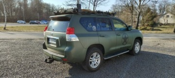 Toyota Land Cruiser VI MPV 3.0 D-4D 190KM 2010 Toyota Land Cruiser Samochód wyprawowy, pełna, zdjęcie 3