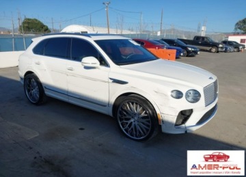 Bentley Bentayga 2021 Bentley Bentayga 2021r., V8, 4L, od ubezpieczalni 4.0 Benzyna 550KM