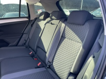 Volkswagen Tiguan II SUV 2.0 TSI 190KM 2019 Volkswagen Tiguan 4x4 Automat Klimatronik Kamera, zdjęcie 11