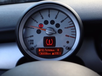 Mini One II Hatchback Facelifting 1.6 75KM 2010 MINI 3-door One, Klima, Klimatronic ,Bezkolizyjny, zdjęcie 9