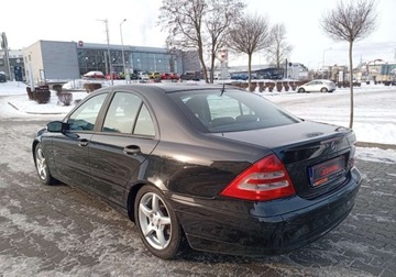 Mercedes Klasa C W203 Sedan W203 1.8 (C 200 Kompressor) 163KM 2005 Mercedes-Benz Klasa C Zarejestrowany - benzyna - 1,8 - 163 KM 1.8 Benzyna, zdjęcie 9