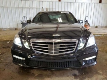 Mercedes Klasa E W212 2010 Mercedes-Benz Klasa E Mercedes-Benz E63 AMG, od ubezpieczalni 6.2 Benzyna, zdjęcie 5