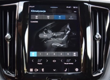Volvo XC60 II 2022 Volvo XC 60 2.0 B4 AWD R Design Plus Dark Automatic Virtual Skora Navi Le, zdjęcie 18