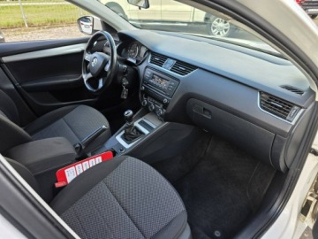 Skoda Octavia III Kombi 1.6 TDI CR DPF 105KM 2014 Škoda Octavia Skoda Octavia 1.6 TDI 105 KM,, zdjęcie 24