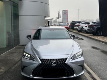 Lexus ES VII (XV70) Sedan Facelifting 300h 218KM 2025 Od ręki - 300h Omotenashi 2.5 E-CVT 218KM | Kamera 360!, zdjęcie 1