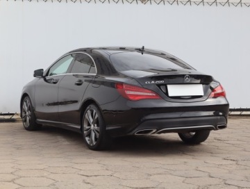 Mercedes CLA C117 Coupe Facelifting 1.6 200 156KM 2017 Mercedes CLA 200, Salon Polska, Serwis ASO, zdjęcie 3