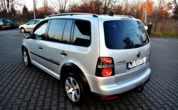 Volkswagen Touran II 2.0 TDI 170KM 2010 Volkswagen Touran Cross Ksenon Szyberdach 7-osobowe Nowy rozrzad, 2.0, zdjęcie 15