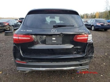 Mercedes GLC C253 2018 Mercedes-Benz GLC 2018 r.2,0L 300 4 MATIC 2.0 Benzyna 241KM, zdjęcie 4