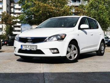 Kia Ceed I Hatchback 5d Facelifting 1.4 DOHC CVVT 90KM 2011 KIA CEED Salon Polska, Instalacja LPG, 5d Facelifting 1.4DOHC, Klimatyzacja, zdjęcie 2