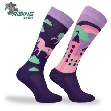 Гольфы для верховой езды в подарочной упаковке.