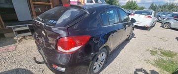 Chevrolet Cruze Hatchback 5d 1.7D  130KM 2013 Chevrolet Cruze 2013r, 1.7 CRDI. Lekko uszkodzony tyl. Jezdzi. 1.7 Diesel, zdjęcie 3