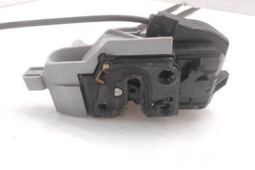 ZÁMEK ZADNÍCH PRAVÝCH DVEŘE HYUNDAI GRANDEUR II 814203L001 2.19L GASOLINE