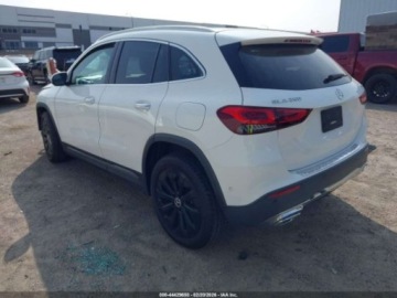 Mercedes GLA II 2021 Mercedes-Benz GLA 250 4Matic 2021 2.0 Benzyna 221KM, zdjęcie 3