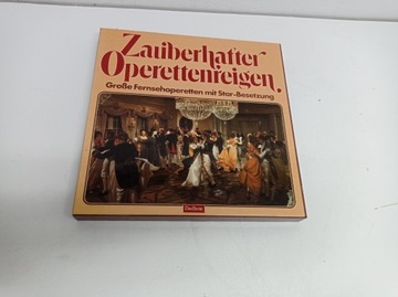 ZESTAW ALBUM 8 KASET MAGNETOFONOWYCH W PUDEŁKU - OPERA