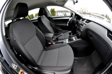 Skoda Octavia II Kombi Facelifting 1.6 TDI CR DPF 105KM 2013 Škoda Octavia Skoda Octavia 1.6 TDI 105KM Klima, zdjęcie 7