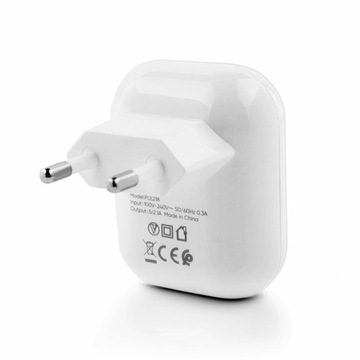 Сетевое зарядное устройство USB-C + 2 порта USB для быстрой зарядки