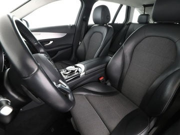 Mercedes Klasa C W205 2020 Mercedes C 180 automat full LED półskóra navi, zdjęcie 12