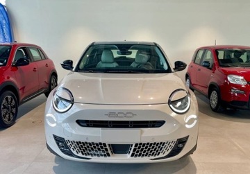 Fiat 2025 Fiat 600 Fiat 600 Icon 145 KM Leasing od 103,5 Pozyczka 0 1.2 145KM, zdjęcie 1