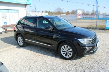 Volkswagen Tiguan II SUV Facelifting 2.0 TDI 150KM 2022 Volkswagen Tiguan LIFE DSG Salon Polska, zdjęcie 4