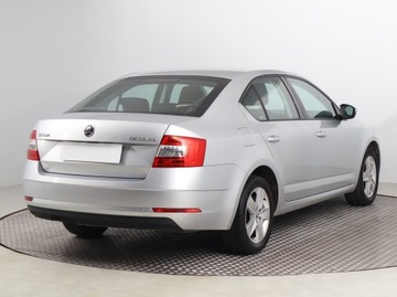 Skoda Octavia III Liftback Facelifting 1.6 TDI 115KM 2019 Skoda Octavia 1.6 TDI, Salon Polska, Klima, zdjęcie 4