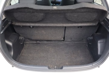 Toyota Yaris III Hatchback 5d Facelifting 2017 1.5 Hybrid 100KM 2018 Toyota Yaris 1.5 Hybrid, Salon Polska, Automat, zdjęcie 13