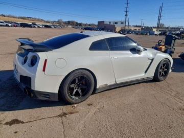 Nissan GT-R 2014 Nissan GT-R Track Edition 2014 3.8 Benzyna 545KM, zdjęcie 3