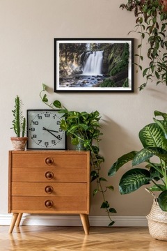 Картина со мхом Водопад в окружении деревьев 60х40