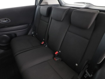Honda HR-V II SUV 1.5 i-VTEC 130KM 2016 Honda HR-V 1.5 i-VTEC Comfort Klimatronik Tempomat, zdjęcie 16