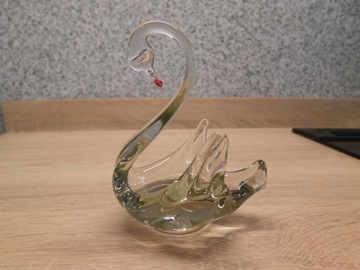 Стеклянная фигурка Лебедь