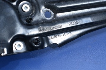 BMW 7 F01 F04 ZVEDÁK PRAVÝ ZADNÍ 7182096