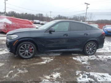 BMW X6 G06 2023 BMW X6 xDrive40i 2023 3.0 Benzyna 335KM, zdjęcie 2