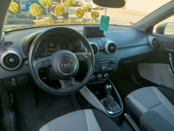Audi A1 I Hatchback 3d 1.4 TFSI 122KM 2010 Audi A1 1.4 Benzyna automat Xenon LED, zdjęcie 10