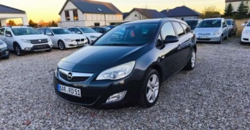 Opel Astra J Sports Tourer 1.4 Turbo ECOTEC 120KM 2011 Opel Astra Opel Astra 1.4 Benzyna 120KM, zdjęcie 12