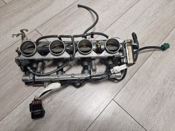 SUZUKI GSXR 600 K1 K2 K3 LISTWA WTRYSKI PRZEPUSTNICE 750 GSX R