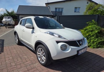 Nissan Juke I SUV 1.6 DIG-T 190KM 2011 Nissan Juke 1.6 benzyna. Auto juz zarejestrowane Polsce Gwaracja na Rok.