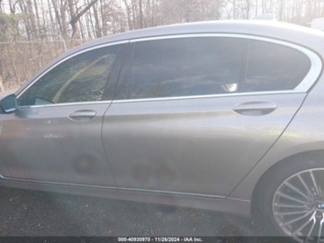 BMW Seria 7 G11-G12 2021 BMW Seria 7 2021 BMW 740I 3.0 Benzyna 335KM, zdjęcie 4