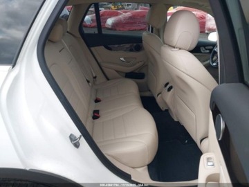 Mercedes GLC C253 2019 Mercedes-Benz GLC 300 4Matic 2019 2.0l 2.0 Benzyna 241KM, zdjęcie 13