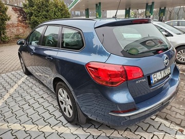 Opel Astra J Sports Tourer Facelifting 1.6 CDTI  136KM 2015 OPEL ASTRA J Sports Tourer 1.6 CDTi 136 KM, zdjęcie 3