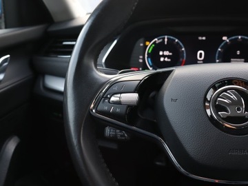 Skoda Octavia IV 2021 Skoda Octavia 1.4 TSI iV, Salon Polska, zdjęcie 13