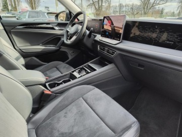 Volkswagen Tiguan III 2025 Volkswagen Tiguan 2.0 TSI 204 KM 4Mot. Elegance D, zdjęcie 9
