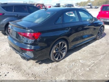 Audi A3 8Y 2024 Audi S3 Prestige tfsi, 2024r., 4x4, 2.0L 2.0 Benzyna 306KM, zdjęcie 2