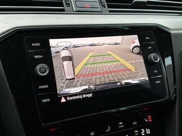 Volkswagen Passat B8 Variant Facelifting 2.0 TDI SCR 200KM 2022 Volkswagen Passat 2.0TDI 200KM 4Motion Elegance DS, zdjęcie 30